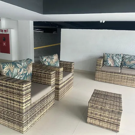 Lindo Ap - CENTRO- piscina, churrasqueira gourmet, maquina lava e seca e wifi roupas cama-2